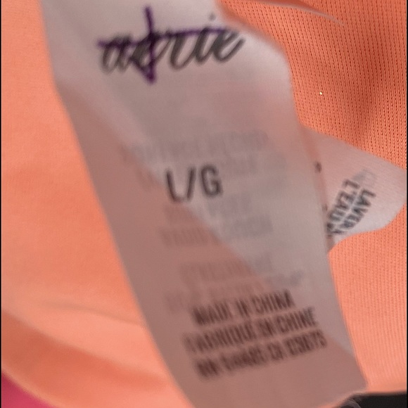 AERIE PINK ON ONE-SIDE & ORANGE ON THE OTHER . ONE PIECE SWIMSUIT - Picture 5 of 6